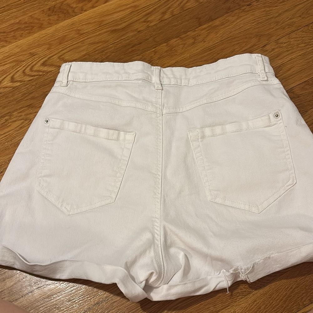 INC Women's White Shorts - Picture 3 of 3